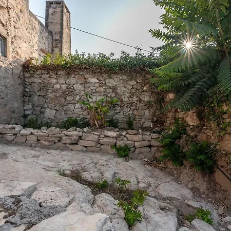 Mourelo Villa